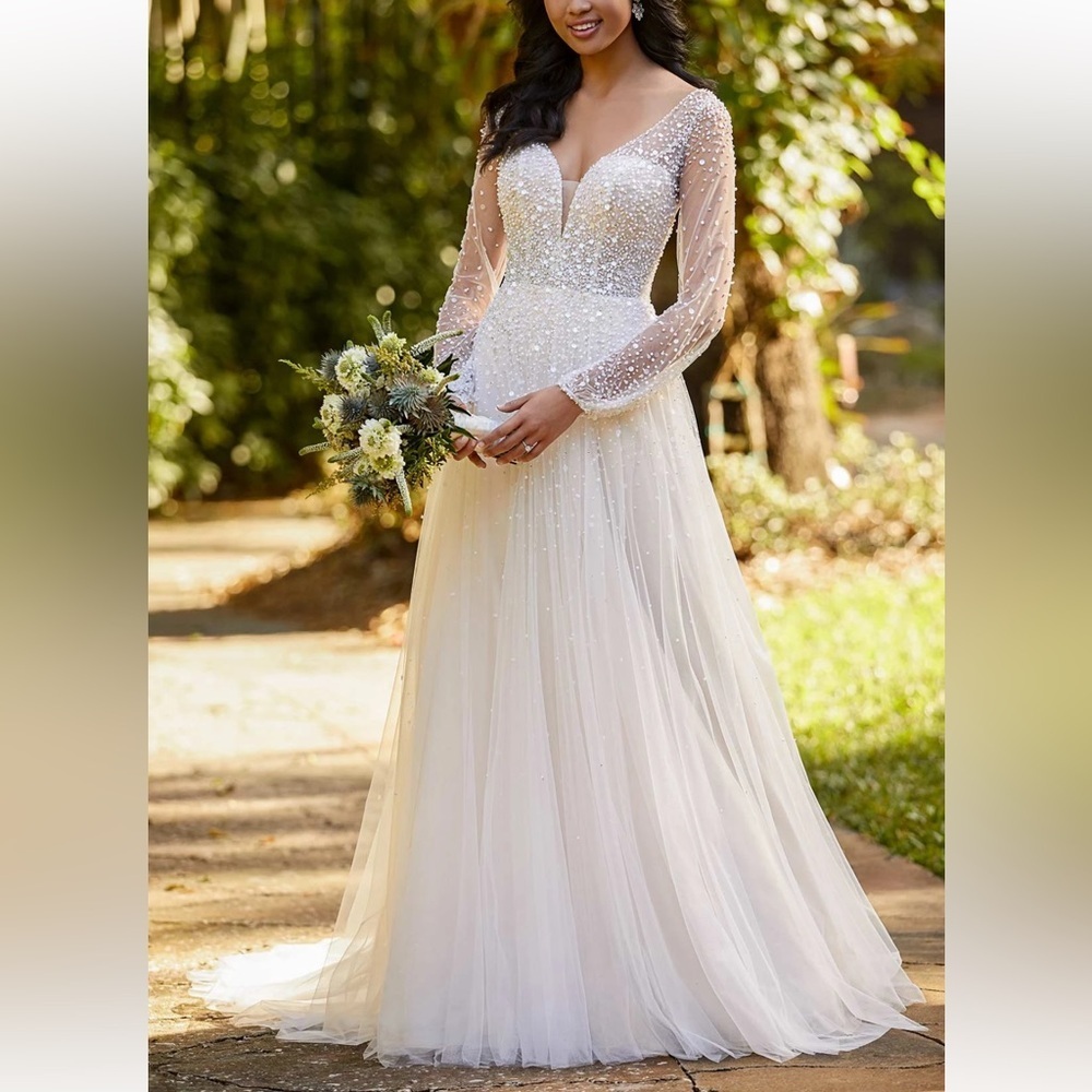 Essence of Australia Timeless White Wedding Gown with Beaded Details Size 10